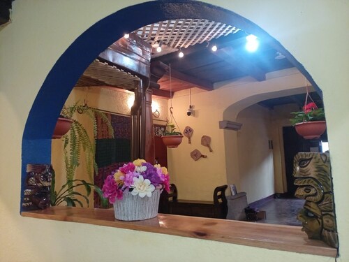 6 bedroom Home in Antigua Guatemala- Next to Iglesia Merced