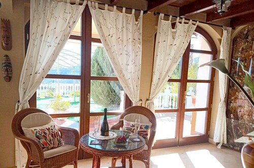 Holiday Home La huerta de Bonela with Mountain Views, Pool & Wi-Fi