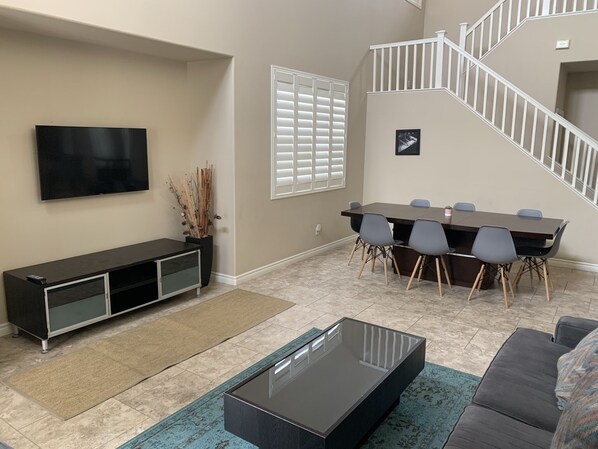 Téléviseur connecté, livres