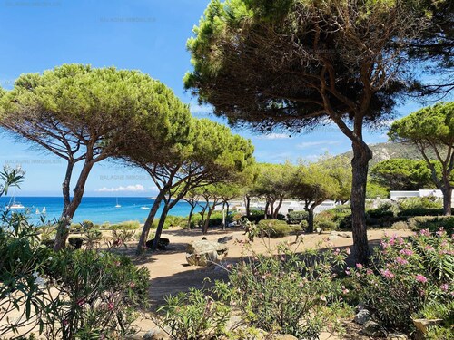 2-room Apartment for 5 in Lumio with AC, Parking, Terrace 100m from Beach