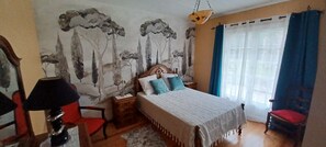 3 chambres, fer et planche à repasser, Wi-Fi gratuit