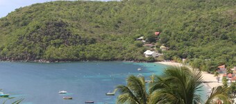 Studio with sea view, 5-minute walk from the beach and jacuzzi 