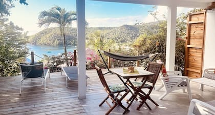 T2 sea view apartment 5 minutes walk from the beach and jacuzzi