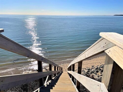 Waterfront~Dog Friendly~ Lieutenant's Lodge