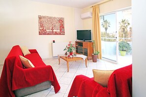 Apartment, Multiple Beds | Interior