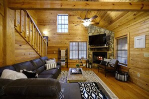 Smart-TV, Kamin, Tischfußball