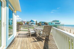Outdoor dining - Easy Beach Access, Gulf Views, Relaxing Hot Tub! (Galveston)