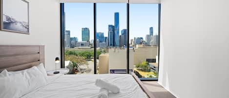 1 makuuhuone, työpöytä, silitysrauta/-lauta, Wi-Fi