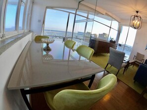 Design Penthouse | Dining room - 1-80 Collection Penthouse by TrulyCyprus (Limassol)