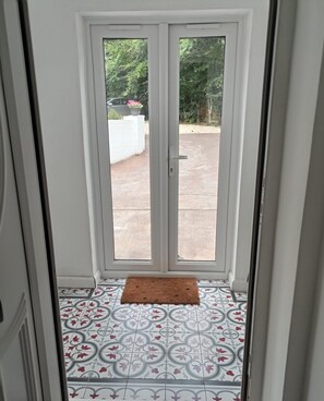 Interior - Two bedroom cottage in a quite woodland setting (Nottingham)