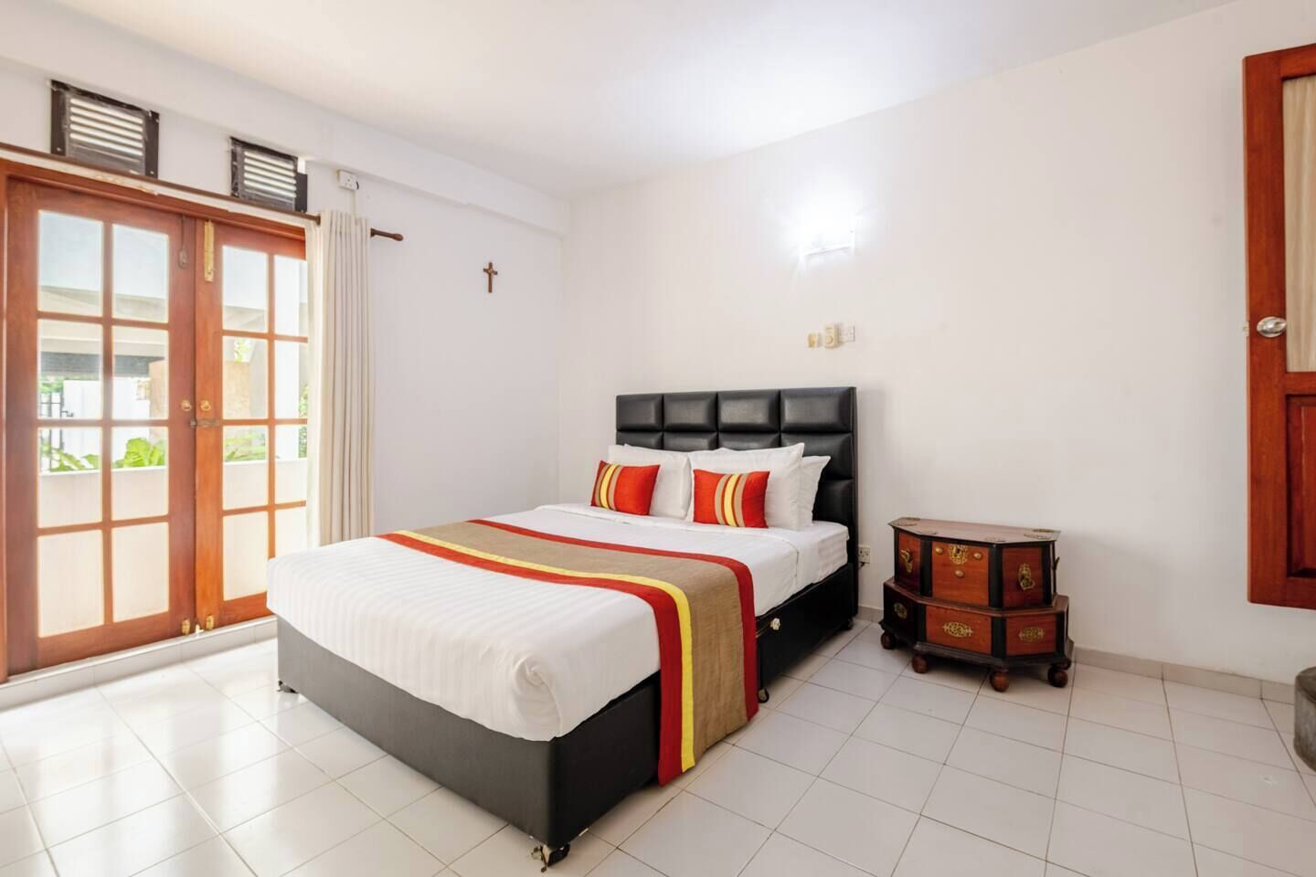 2 bedrooms, iron/ironing board, WiFi (free), bed sheets