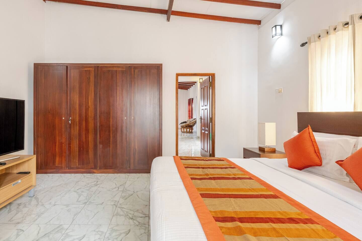 2 slaapkamers, een strijkplank/strijkijzer, gratis wifi, beddengoed