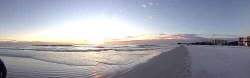 Palm Bay Club #313 Wonderful Bayside Condo close to beautiful beach and pools