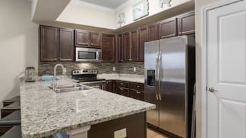 Dishwasher, dining table