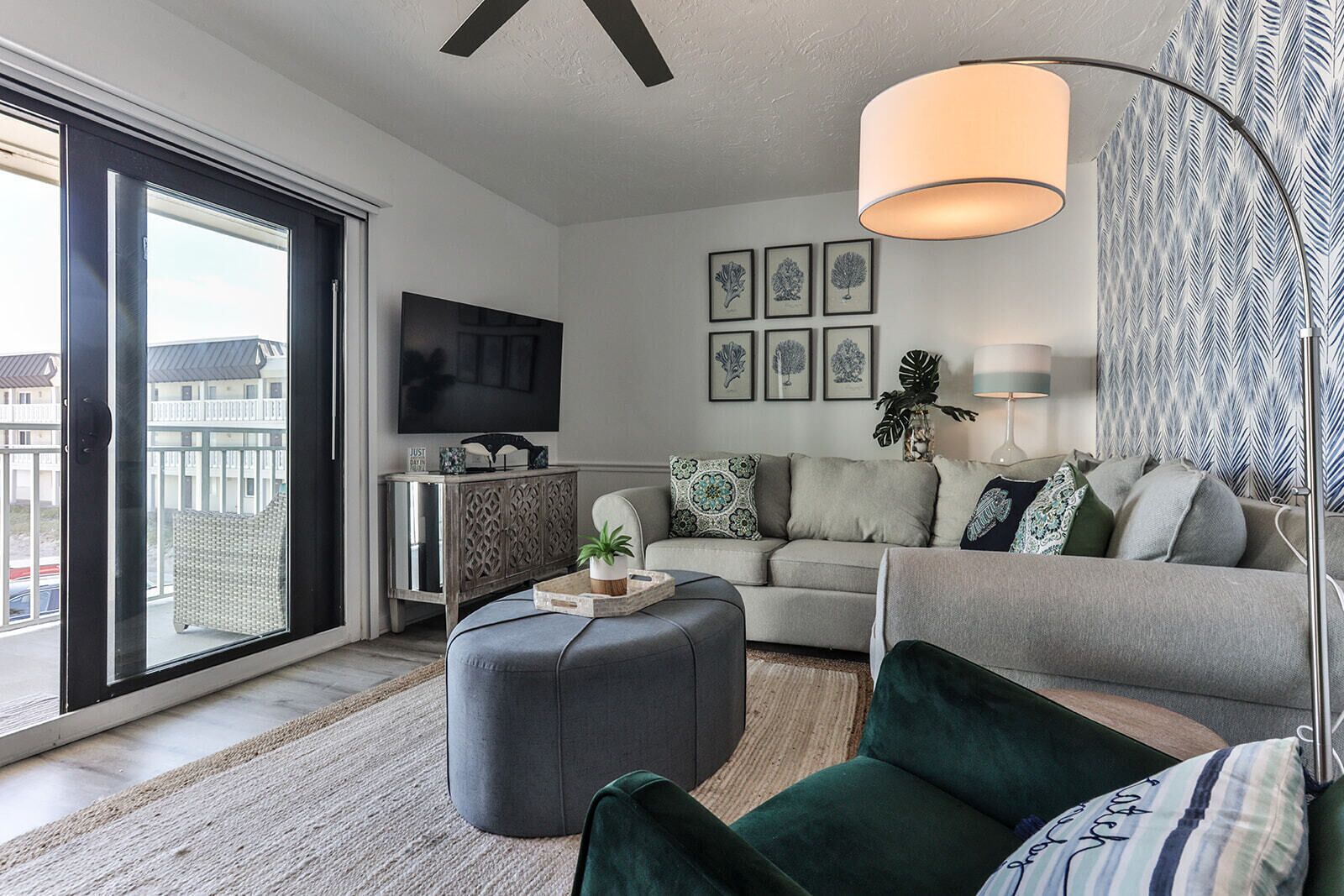 End Of Summer SALE! - ask owner when booking about getting 3rd night half off!