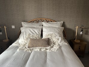 3 chambres, fer et planche à repasser, lit parapluie, Wi-Fi gratuit