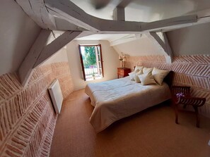 5 bedrooms, iron/ironing board, free WiFi, bed sheets - B&B in Dordogne, luxury home (Lalinde)