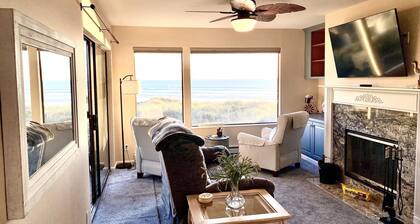 Beach front steps to the sand located between Monterey and Santa Cruz