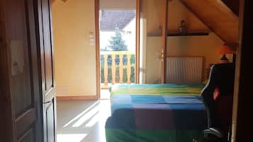 4 habitaciones, cuna de viaje y wifi gratis