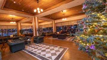 Televisión de pantalla plana de 37 pulgadas con canales vía satélite