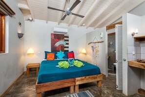 1 Schlafzimmer, Zimmersafe, Schreibtisch, kostenloses WLAN