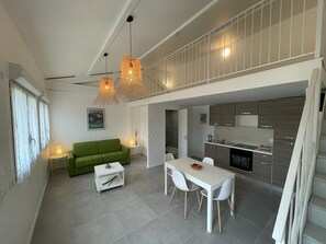 Living area - New studio, in the heart near the salt marshes , the golf and the beach. (Saint-Pierre-d'Oléron)