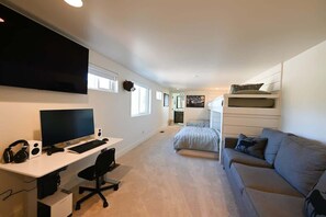 4 Schlafzimmer, kostenloses WLAN, Bettwäsche