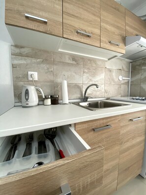 Private kitchen - Summer panorama ground floor studio (Επανωμή)