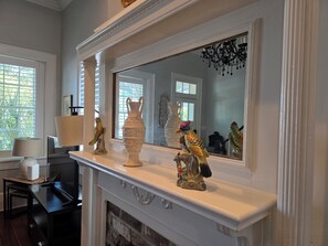 Interior - Jasmine’s Retreat – An Elegant 1882 Historic Home in the Heart of Savannah (Savannah)