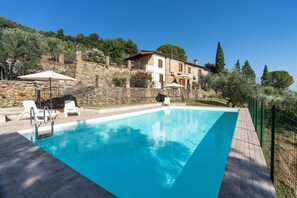 Piscina all'aperto