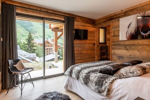 6 habitaciones, cuna de viaje, wifi gratis y ropa de cama