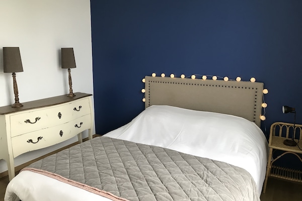 4 bedrooms, iron/ironing board