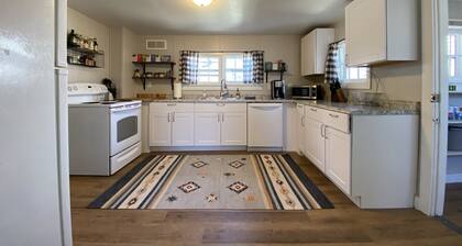 Dog Friendly with Private Yard, close to CSU and Old Town