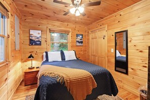 3 chambres, coffres-forts dans les chambres, bureau