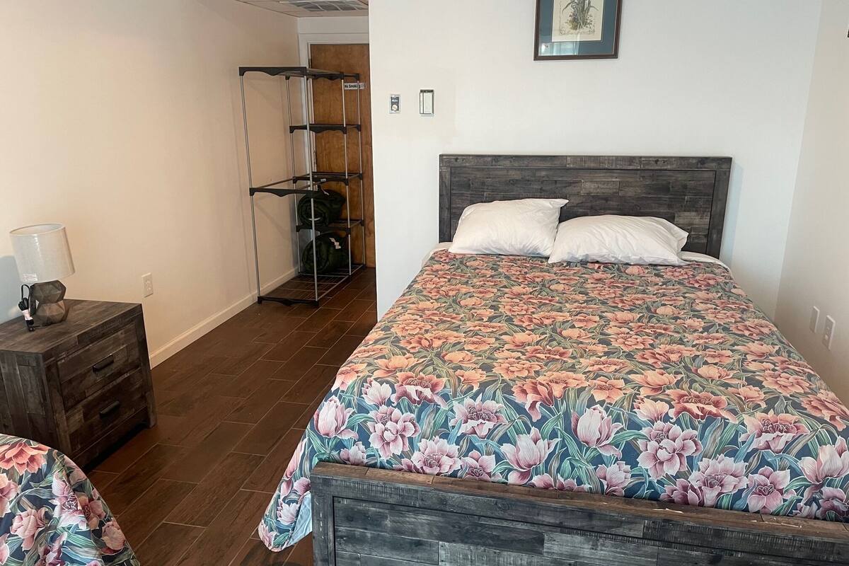 Family Room | Premium bedding, individually decorated, individually furnished