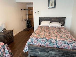 Chambre familiale | Literie de qualité, décor unique, ameublement unique