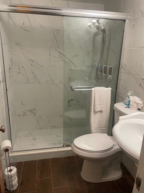 Bathroom - Rolling Pines Golf & Banquet Facility (Bloomsburg)