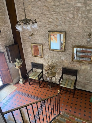 Interior - Charming apartment, in town, between sea and mountains. With spa area.  (Sant Jordi)