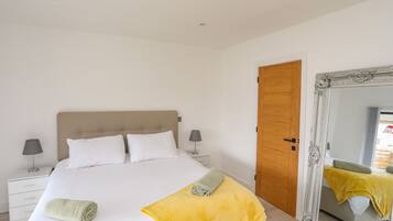 Cottage | 1 bedroom, individually decorated, individually furnished, free WiFi