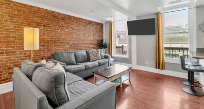 The Headliner Suite on Main Street