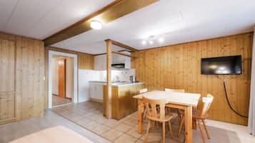 Leilighet – standard | Spiseområde på rommet