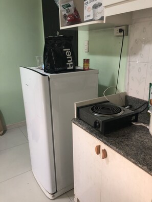 Interior - Walking distance ; UP, Ateneo de Manila, Miriam, UP town mall (Quezon City)