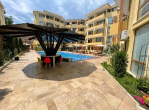Apartment | Pool | Outdoor pool
