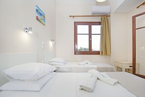 Estúdio standard, varanda, no piso térreo | Cortinas blackout, Wi-Fi de cortesia