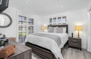 3 bedrooms, iron/ironing board, travel crib, free WiFi