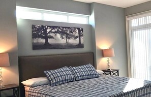 4 bedrooms, desk, iron/ironing board, free WiFi