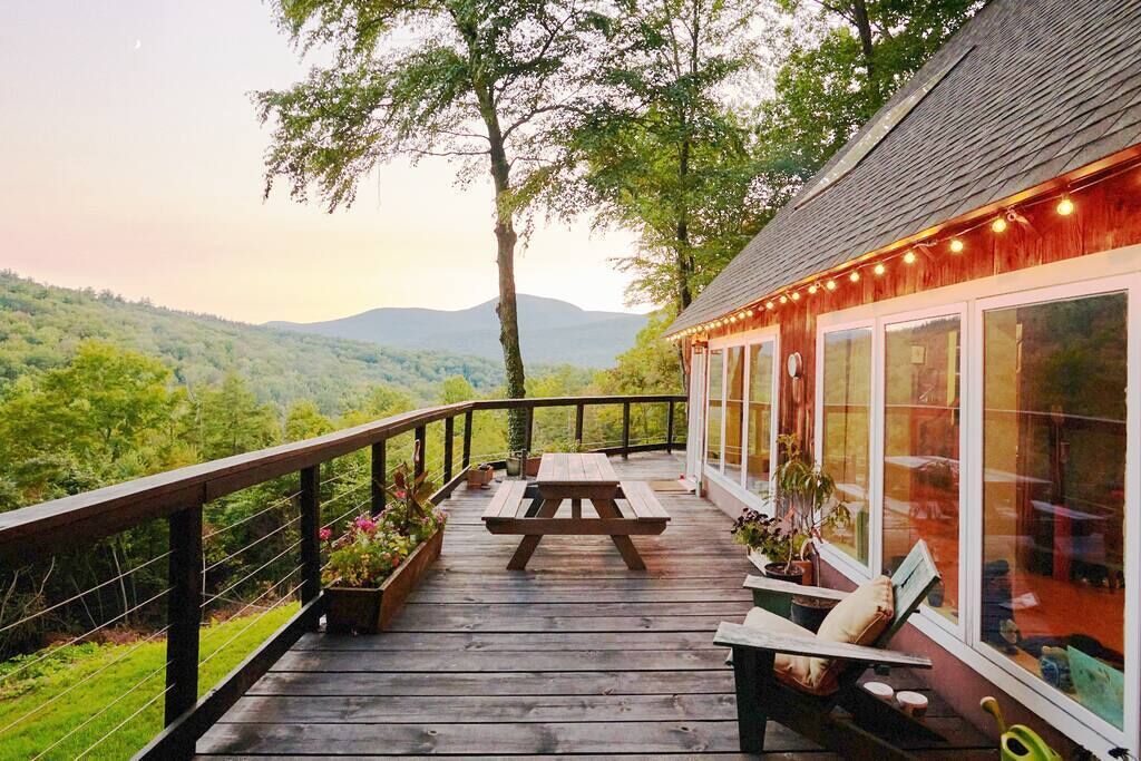The Mountain Wonder | Hot tub, Sauna, Creek, Views