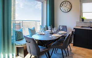 Dining - Luxurious apartment in Burgen (Burgen)
