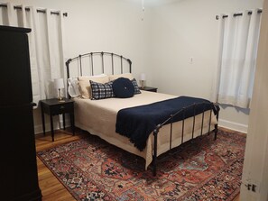 3 quartos, ferros/tƔbuas de passar roupa, Wi-Fi, roupa de cama