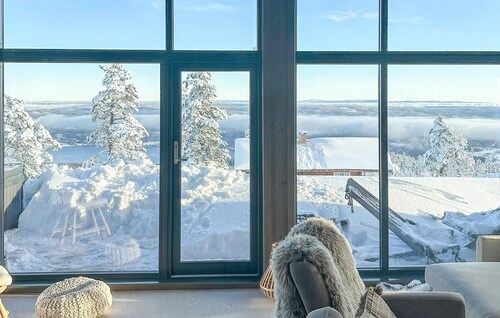 Awesome home in Hønefoss with WiFi